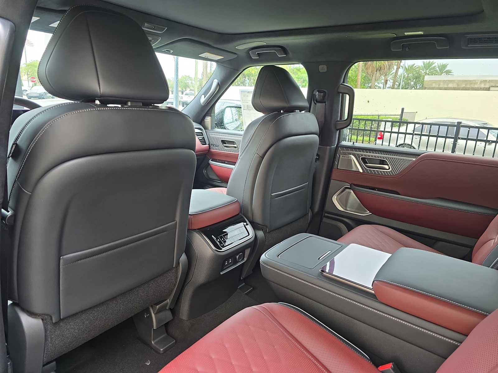 New 2026 INFINITI QX80 Autograph w/ Premium Cargo Package image 12