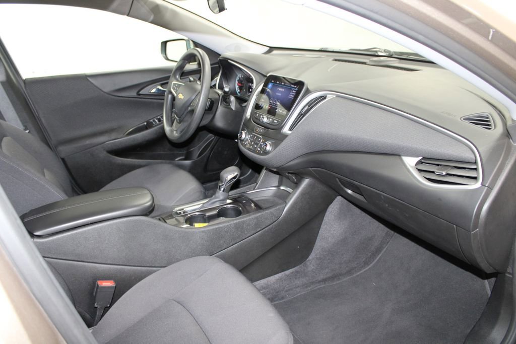 Used 2023 Chevrolet Malibu LT image 26