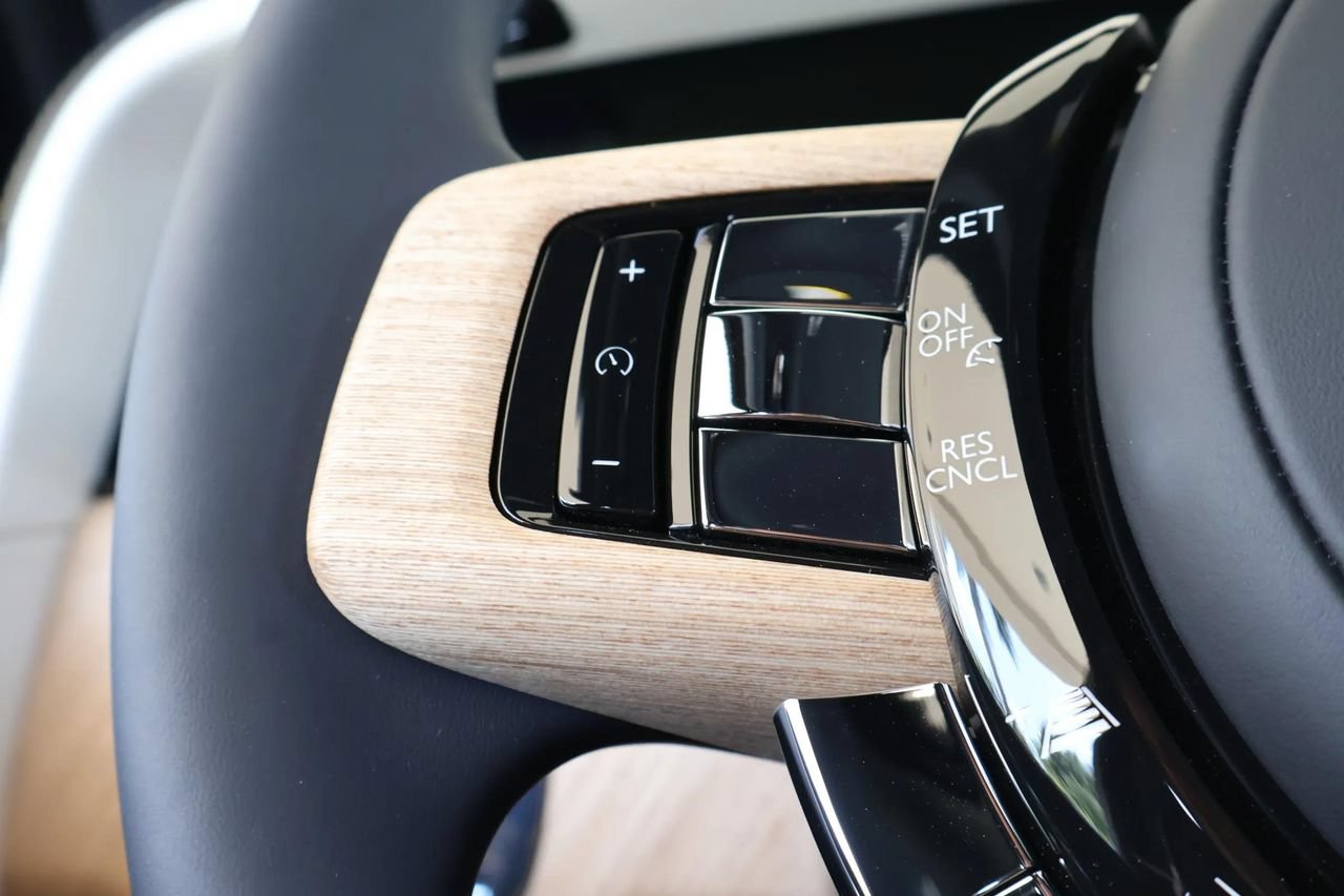 New 2026 Rolls-Royce Cullinan AWD/4WD image 25