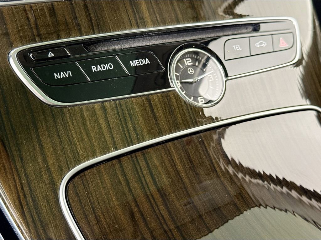 Used 2018 Mercedes-Benz C 300 Sedan image 20