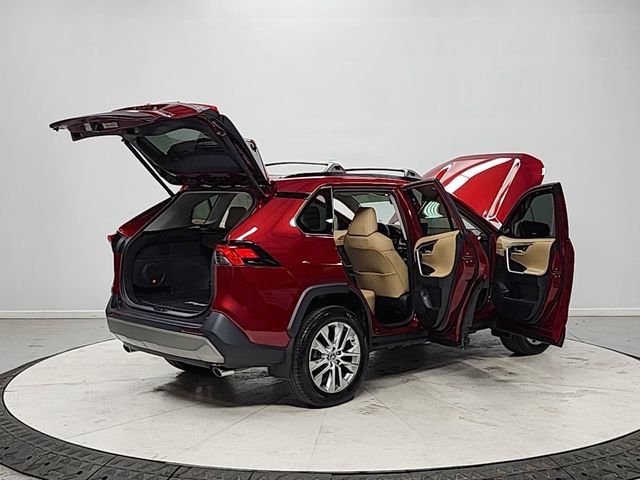 Used 2024 Toyota RAV4 Limited w/ Advanced Technology Package image 15