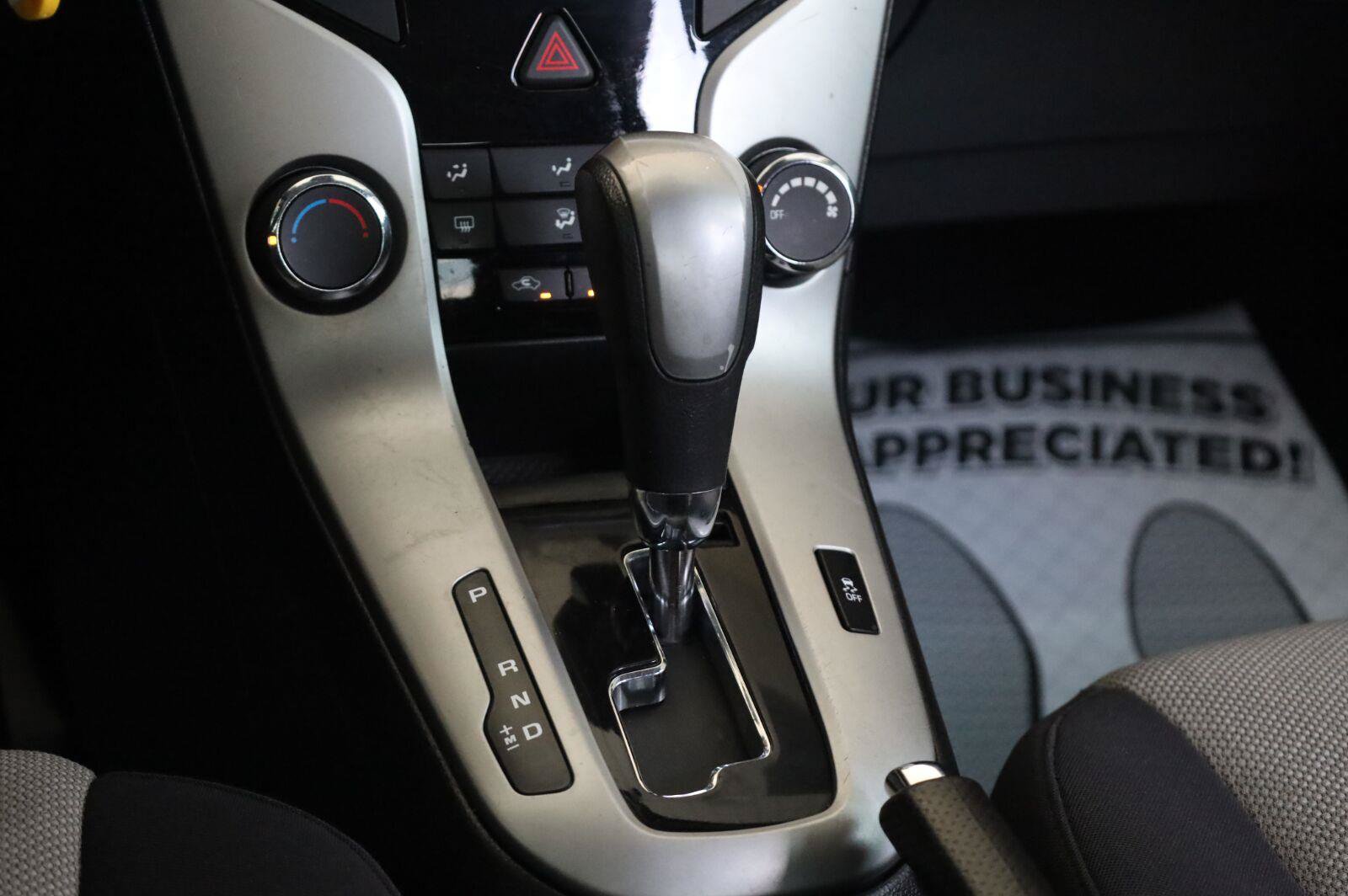 Used 2016 Chevrolet Cruze LS FWD image 33