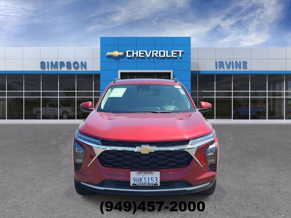 Used 2024 Chevrolet Trax LT w/ Driver Confidence Package FWD image 3