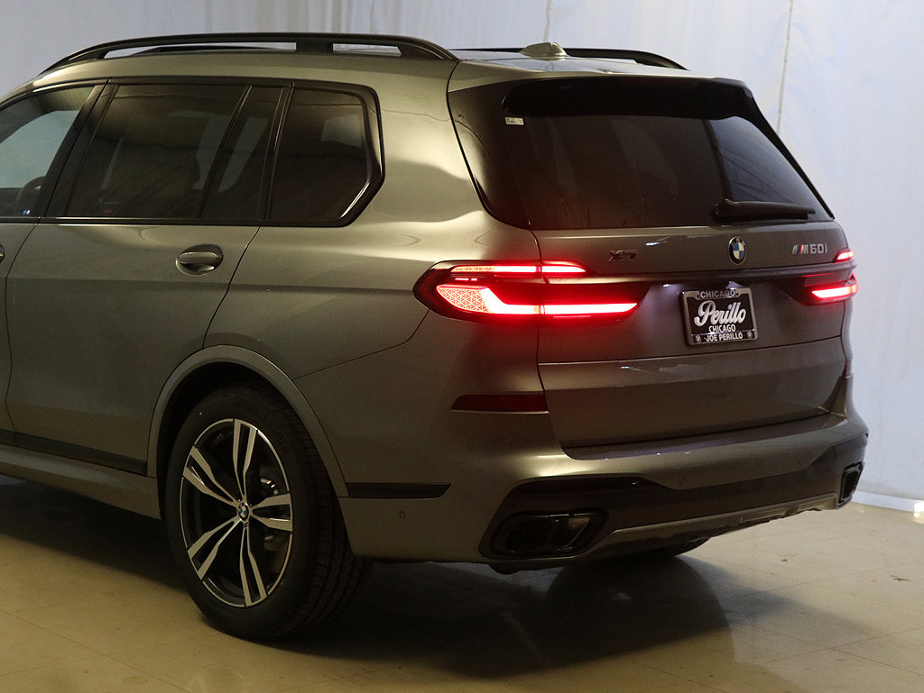 New 2025 BMW X7 M60i w/ Executive Package image 8