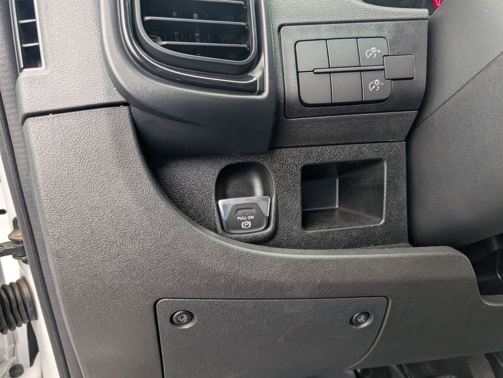 Used 2024 RAM ProMaster 2500 image 29