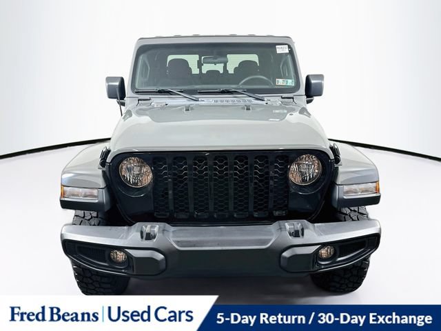 Used 2023 Jeep Gladiator Sport AWD/4WD image 2