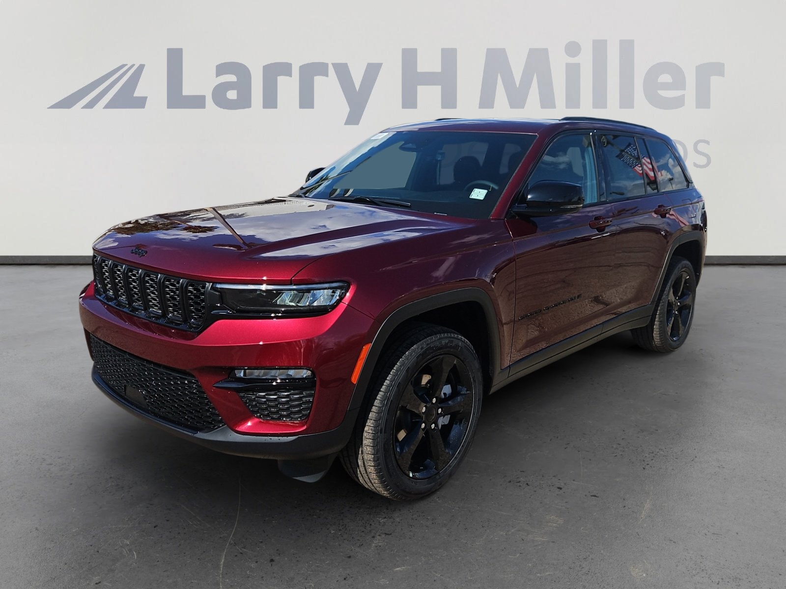 New 2025 Jeep Grand Cherokee Limited w/ Black Appearance Package