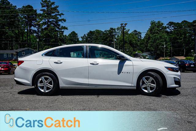 Used 2019 Chevrolet Malibu LS FWD image 2