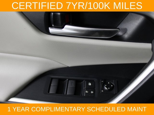 Used 2021 Toyota RAV4 XLE AWD/4WD image 16