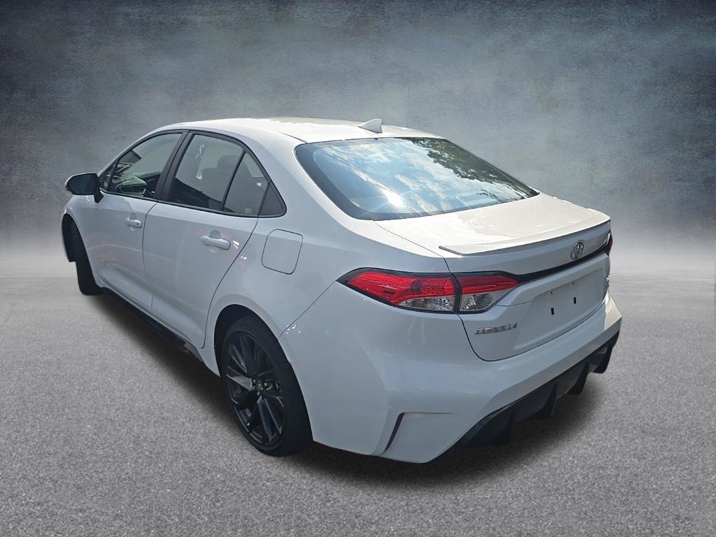 Used 2025 Toyota Corolla SE FWD image 5