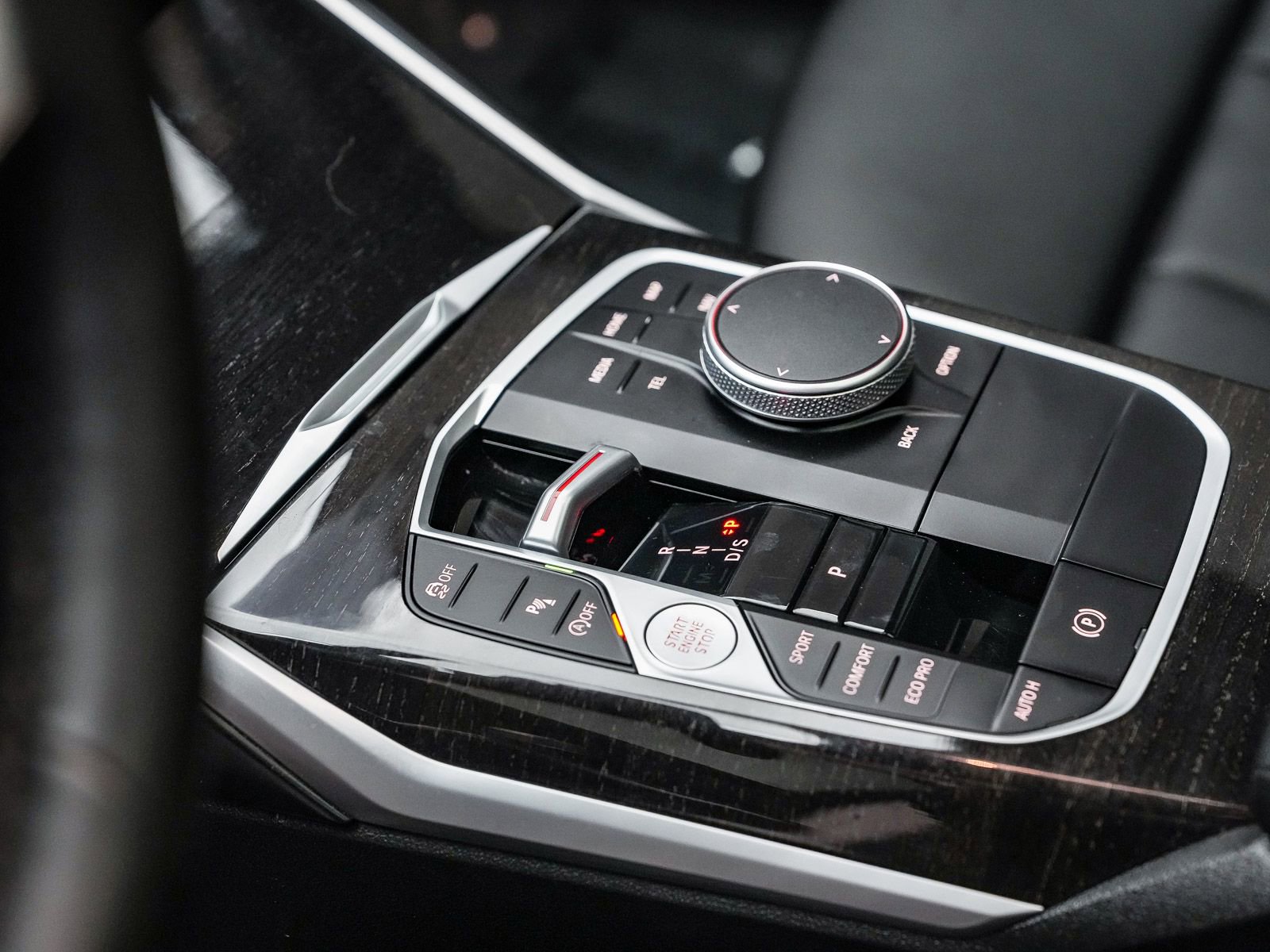 Certified 2024 BMW 330i Sedan w/ M Sport Package RWD image 21