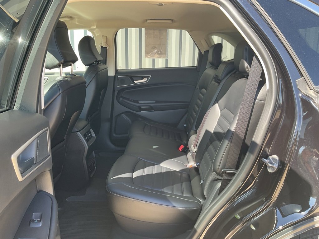Used 2024 Ford Edge SEL w/ Convenience Package image 15