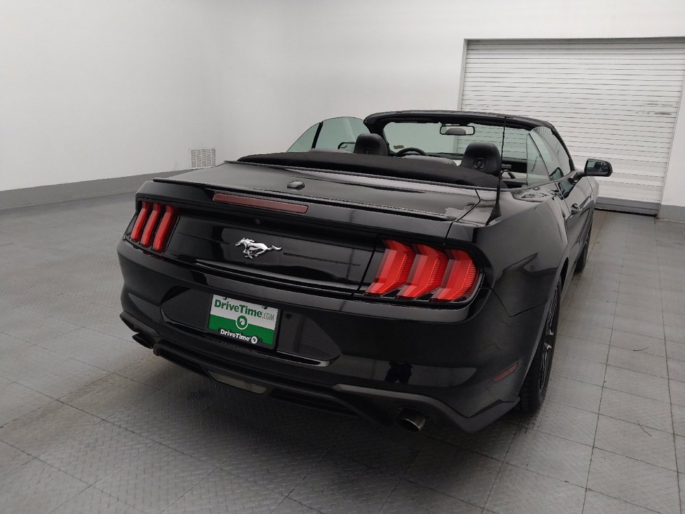 Used 2019 Ford Mustang Premium RWD image 7