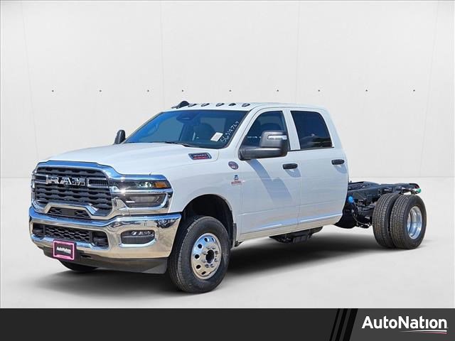 New 2025 RAM 3500 Tradesman w/ Chrome Appearance Group