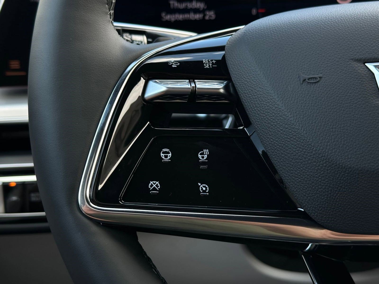 New 2026 Cadillac Lyriq Sport image 26