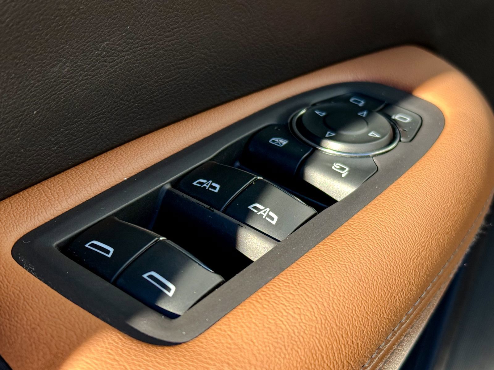 Used 2022 Cadillac XT5 Premium Luxury image 15