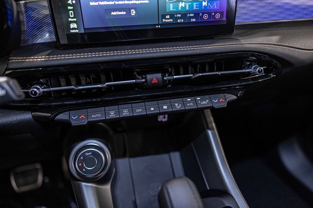 New 2025 Alfa Romeo Tonale w/ Premium Package image 27