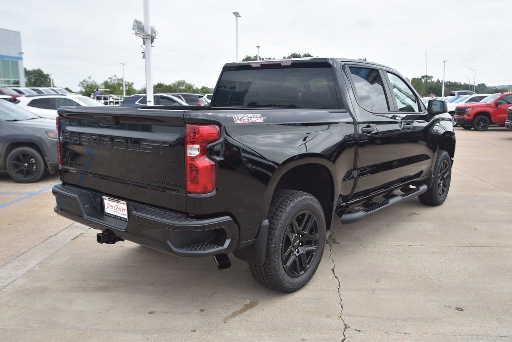 New 2026 Chevrolet Silverado 1500 Custom Trail Boss w/ Turbomax Blackout Package image 4