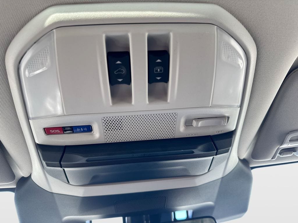 New 2026 Subaru Ascent Limited AWD/4WD image 24