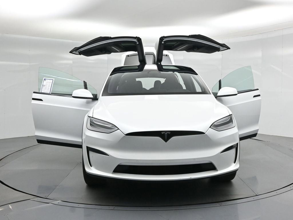 Used 2022 Tesla Model X image 27