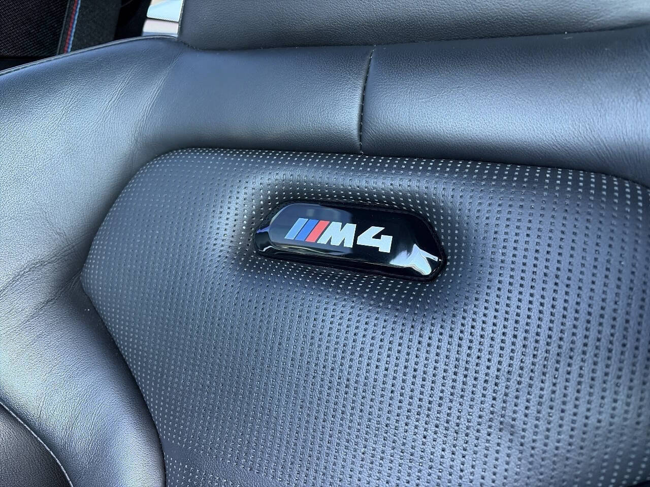 Used 2018 BMW M4 Coupe w/ Competition Package RWD image 39