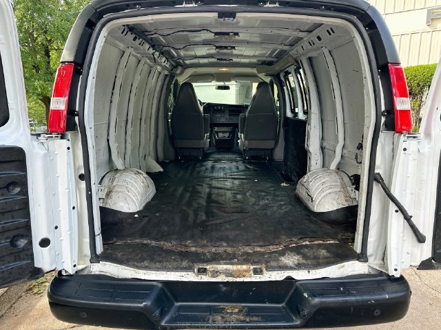 Used 2021 GMC Savana 2500 RWD image 25