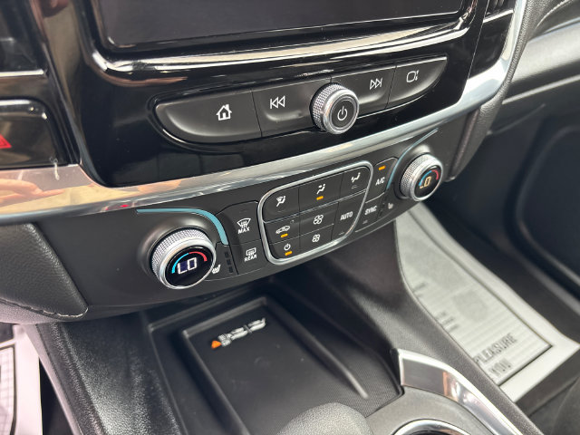 Used 2023 Chevrolet Traverse LT FWD image 21