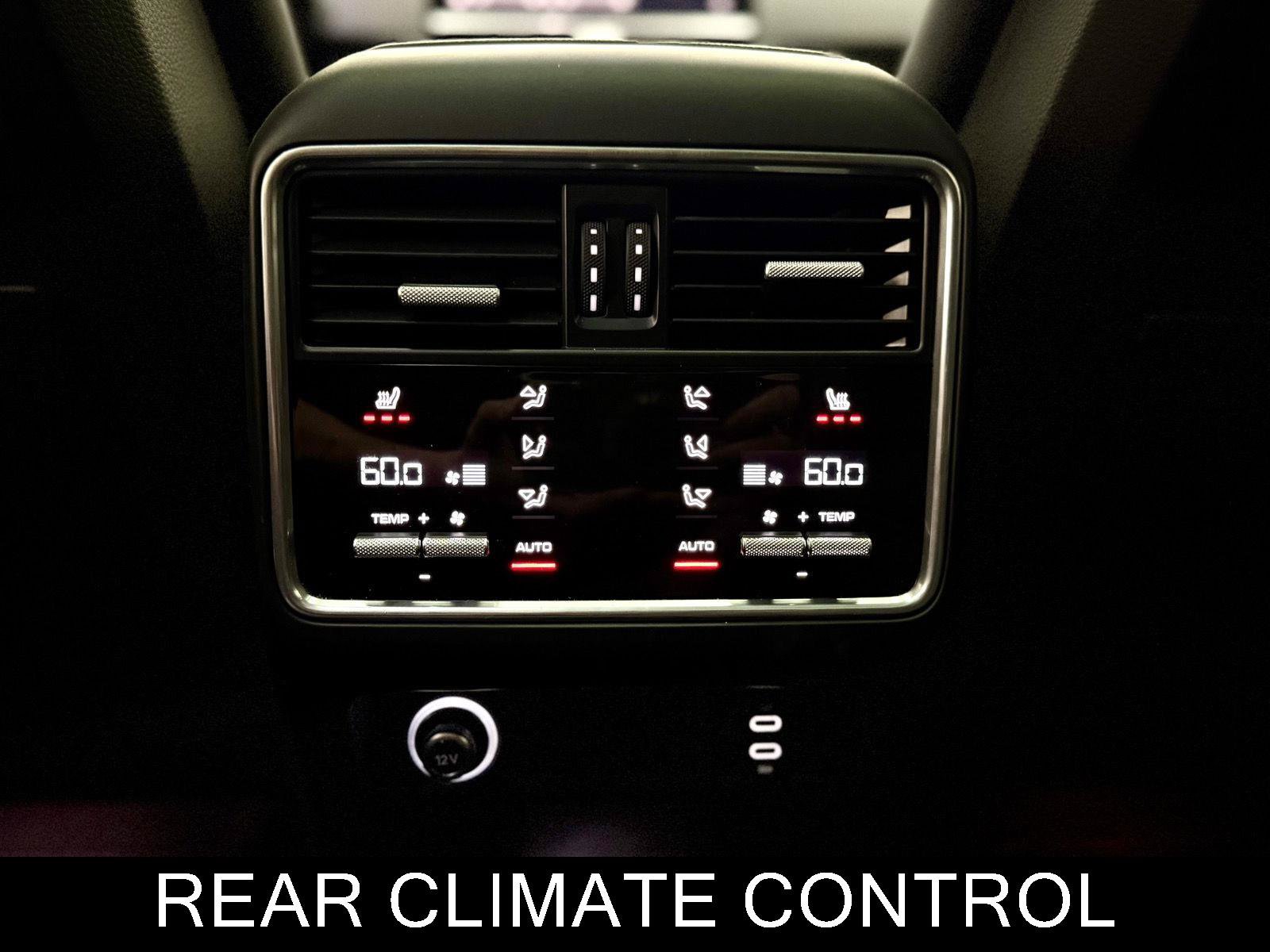Used 2022 Porsche Cayenne Platinum Edition AWD/4WD image 21