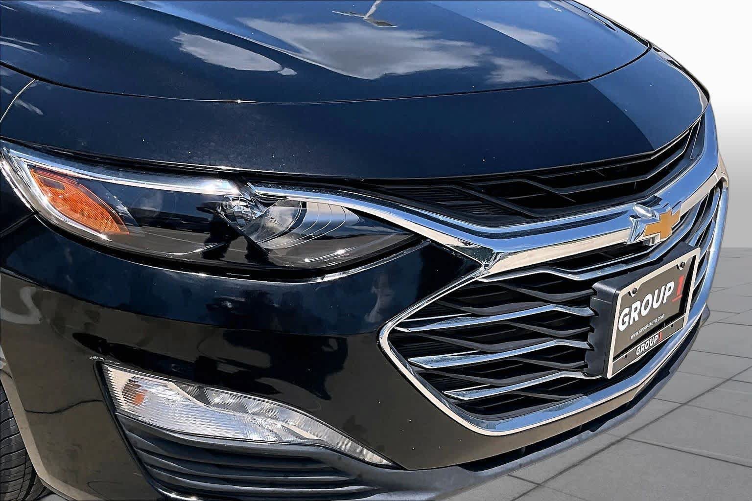 Used 2021 Chevrolet Malibu LT FWD image 29