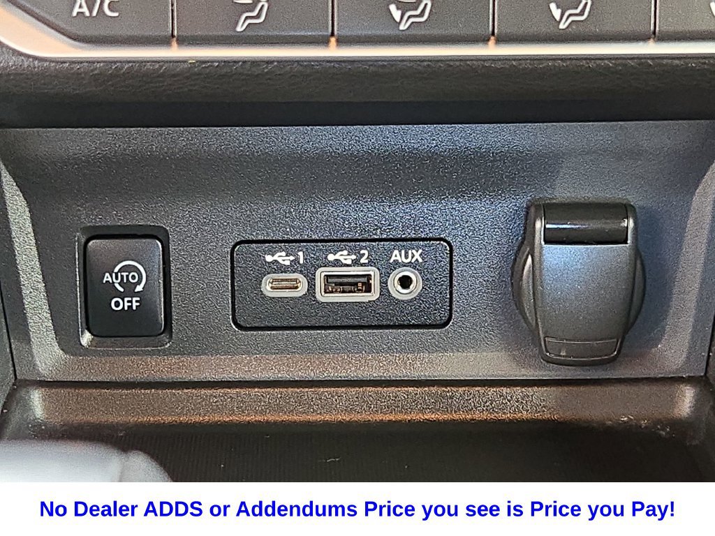 Used 2025 Nissan Sentra SV FWD image 33