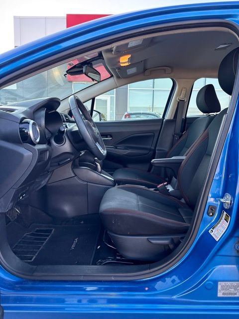 Used 2020 Nissan Versa SR FWD image 5