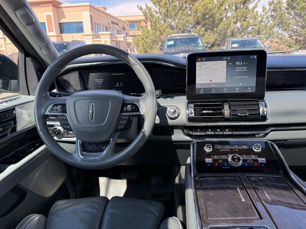 Used 2019 Lincoln Navigator Reserve AWD/4WD image 28