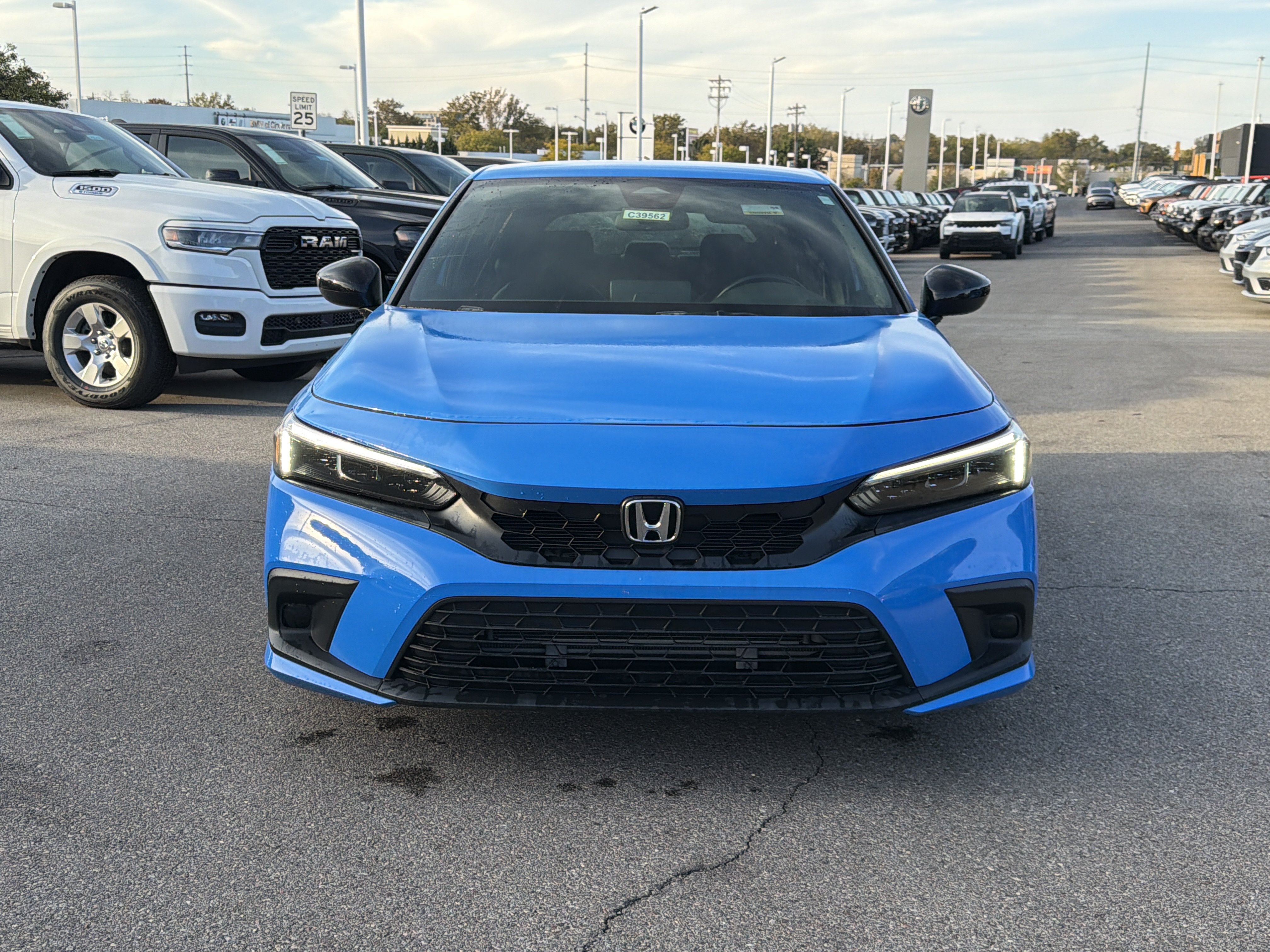 Used 2024 Honda Civic Sport image 3