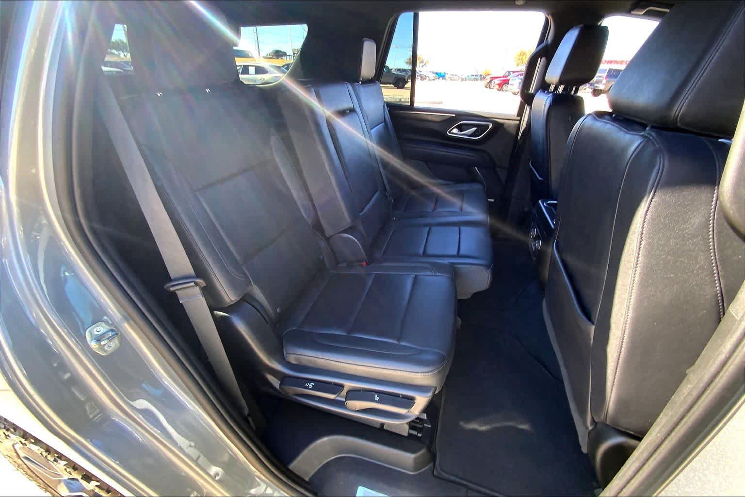 Used 2023 Chevrolet Tahoe LT w/ Luxury Package AWD/4WD image 20