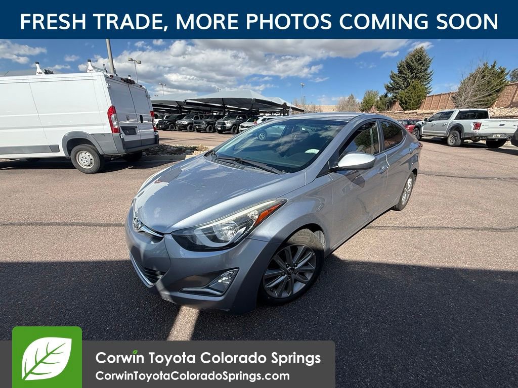 Used 2015 Hyundai Elantra SE w/ Option Group 02 FWD image 3