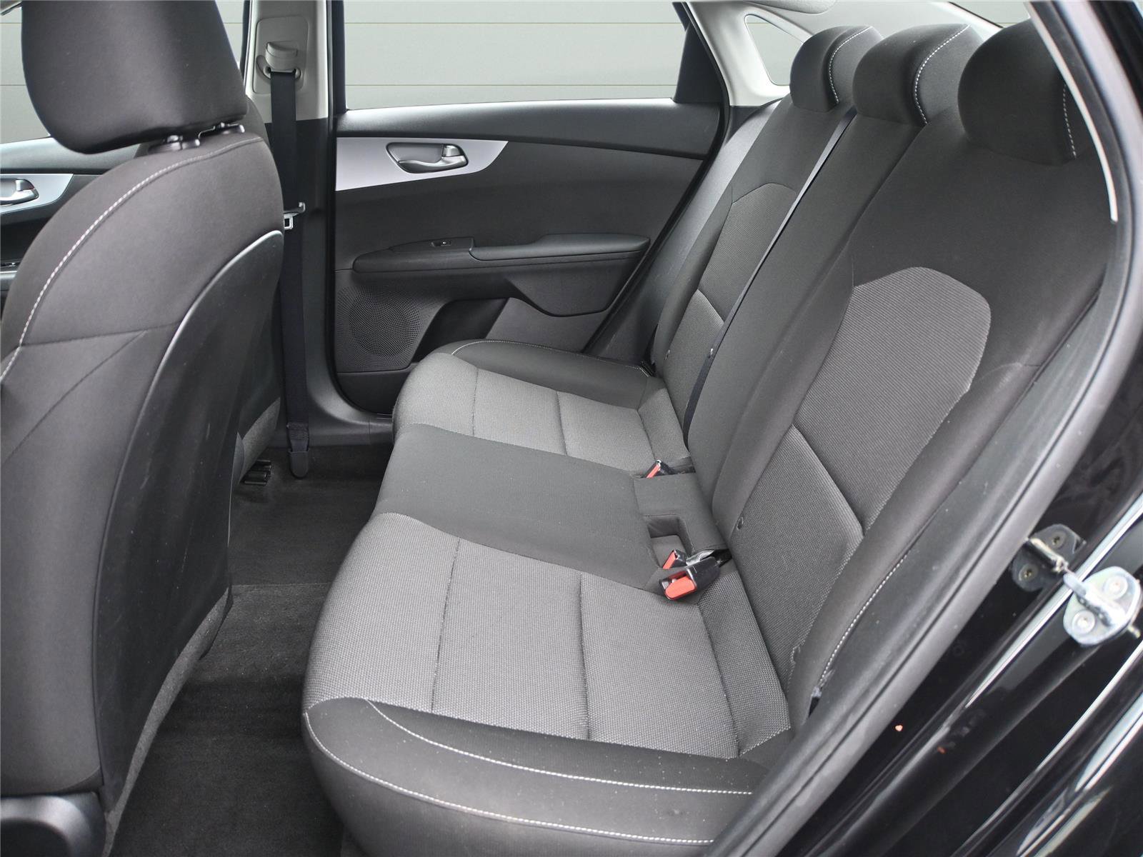 Used 2023 Kia Forte LXS image 6