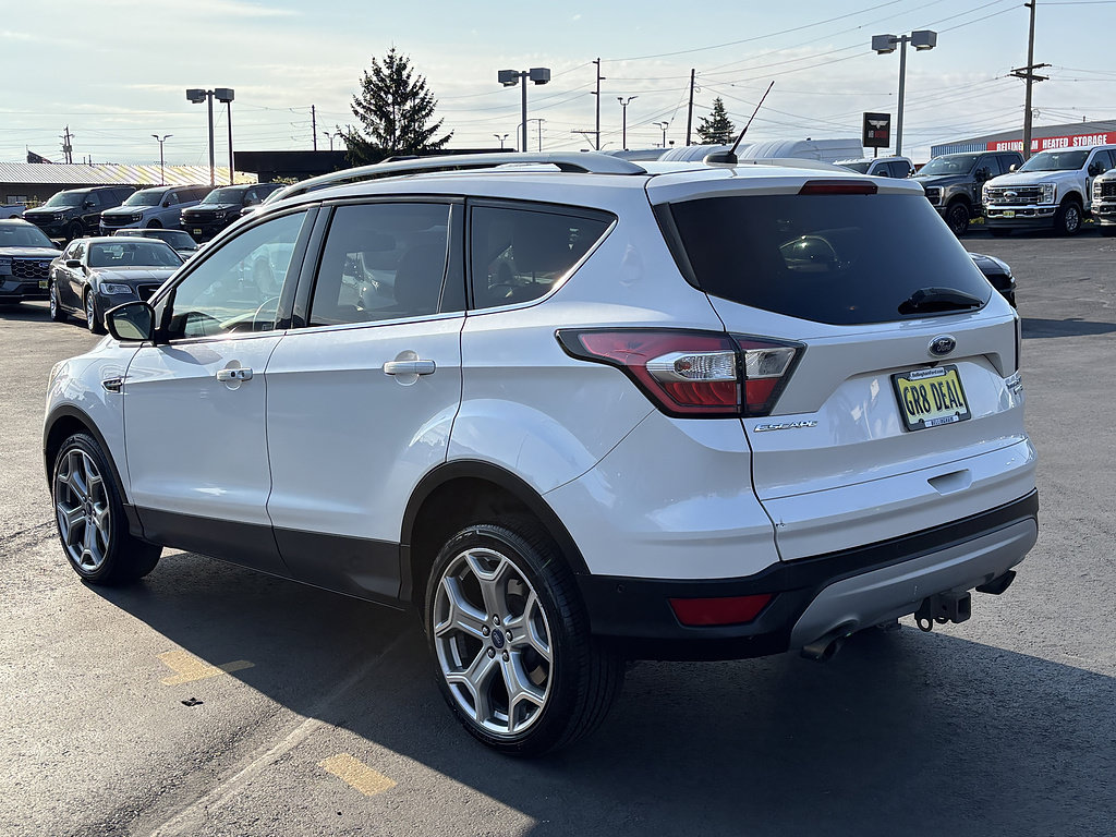 Used 2017 Ford Escape Titanium w/ Canadian Touring Package AWD/4WD image 8