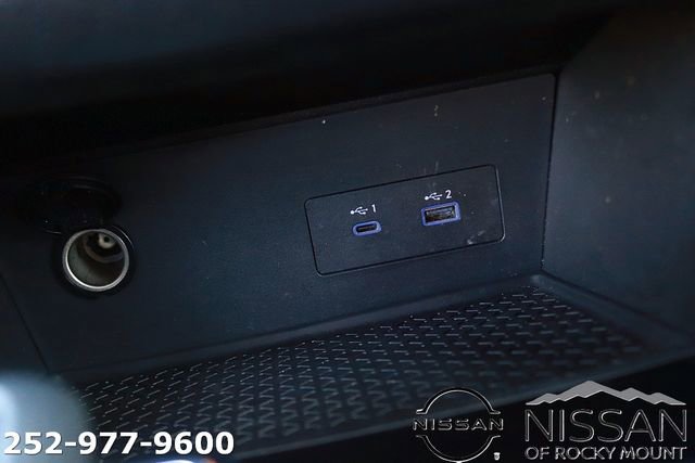 Used 2025 Nissan Pathfinder SV image 22