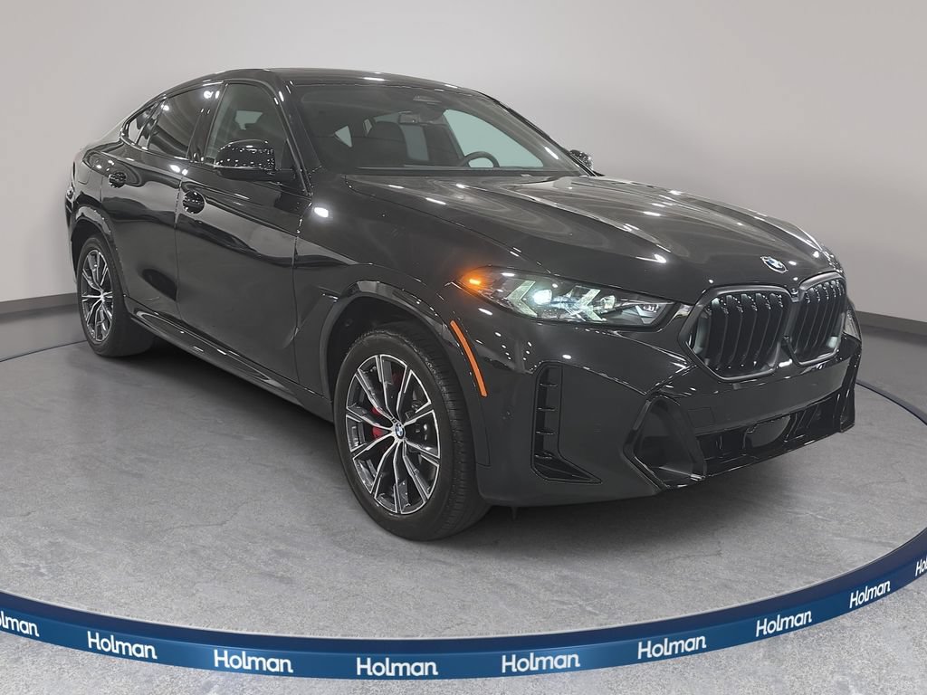Certified 2025 BMW X6 xDrive40i w/ Premium Package AWD/4WD image 3