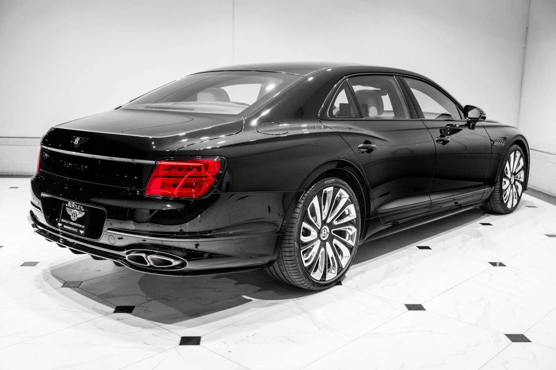 New 2026 Bentley Flying Spur Plug-In Hybrid image 11