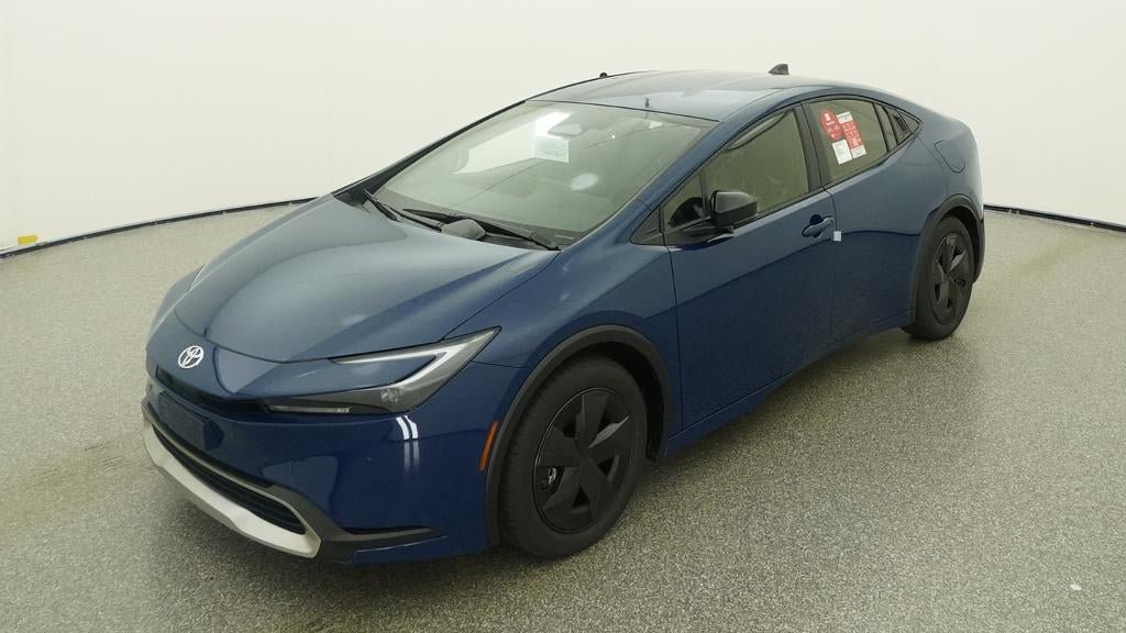 New 2027 Toyota Prius Plug-In Hybrid FWD image 1