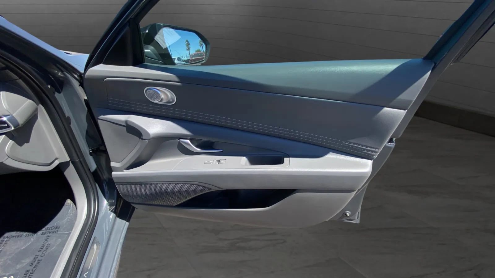 Used 2025 Hyundai Elantra Sport FWD image 46