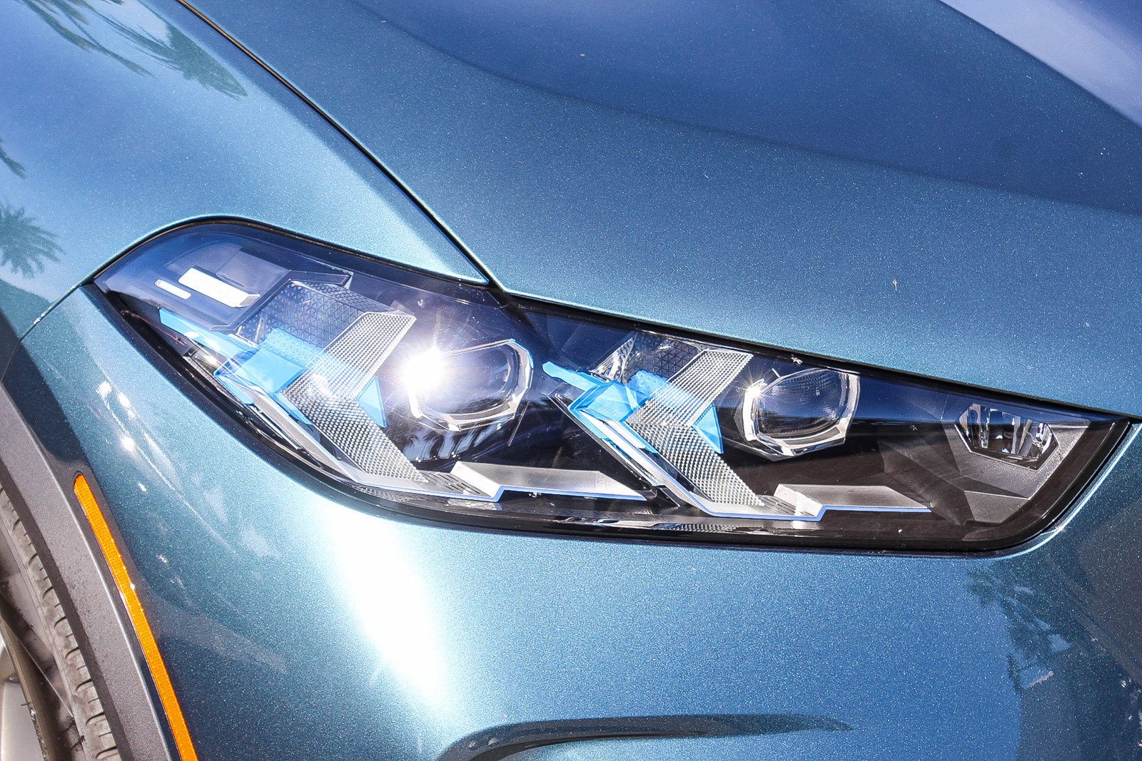 Used 2025 BMW X5 xDrive50e image 8