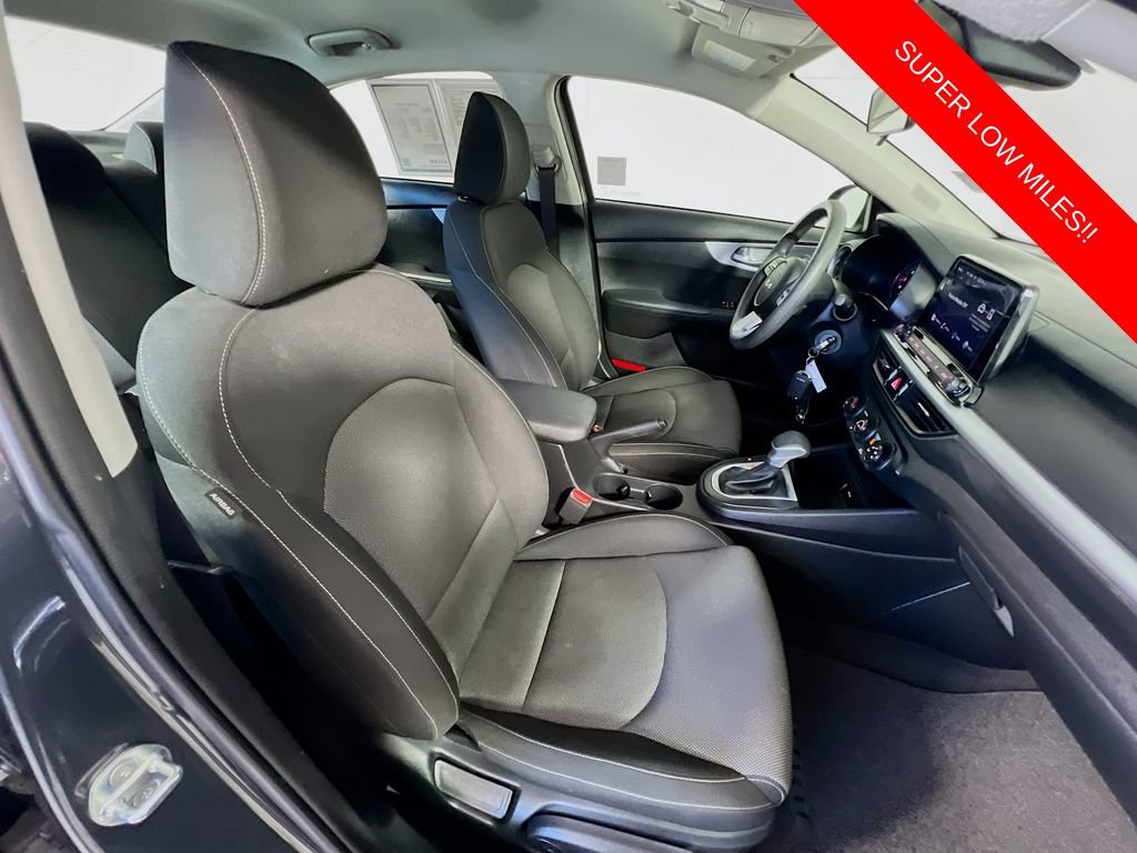 Certified 2024 Kia Forte LXS w/ LXS Technology Package FWD image 26