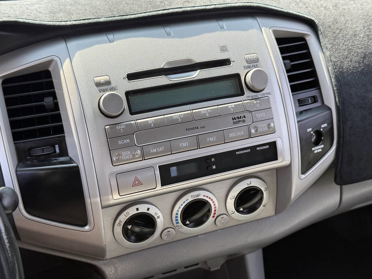 Used 2009 Toyota Tacoma PreRunner image 32