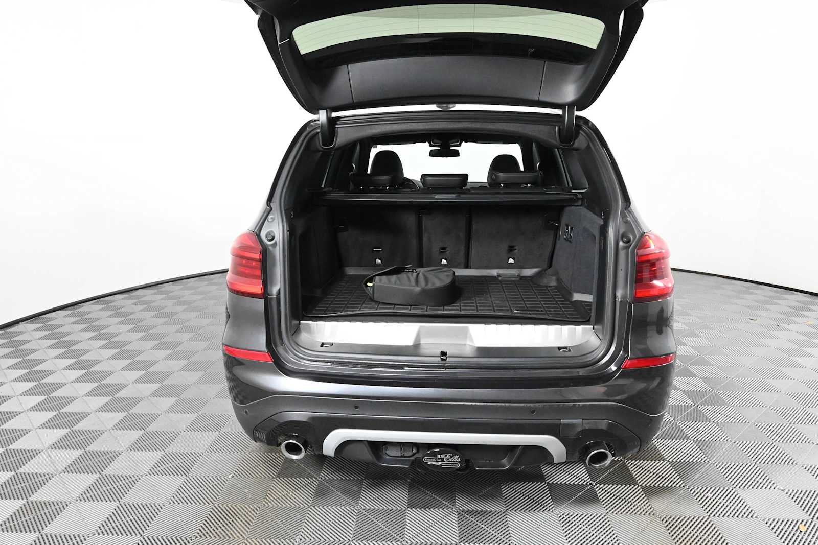 Used 2021 BMW X3 xDrive30e w/ Executive Package AWD/4WD image 10