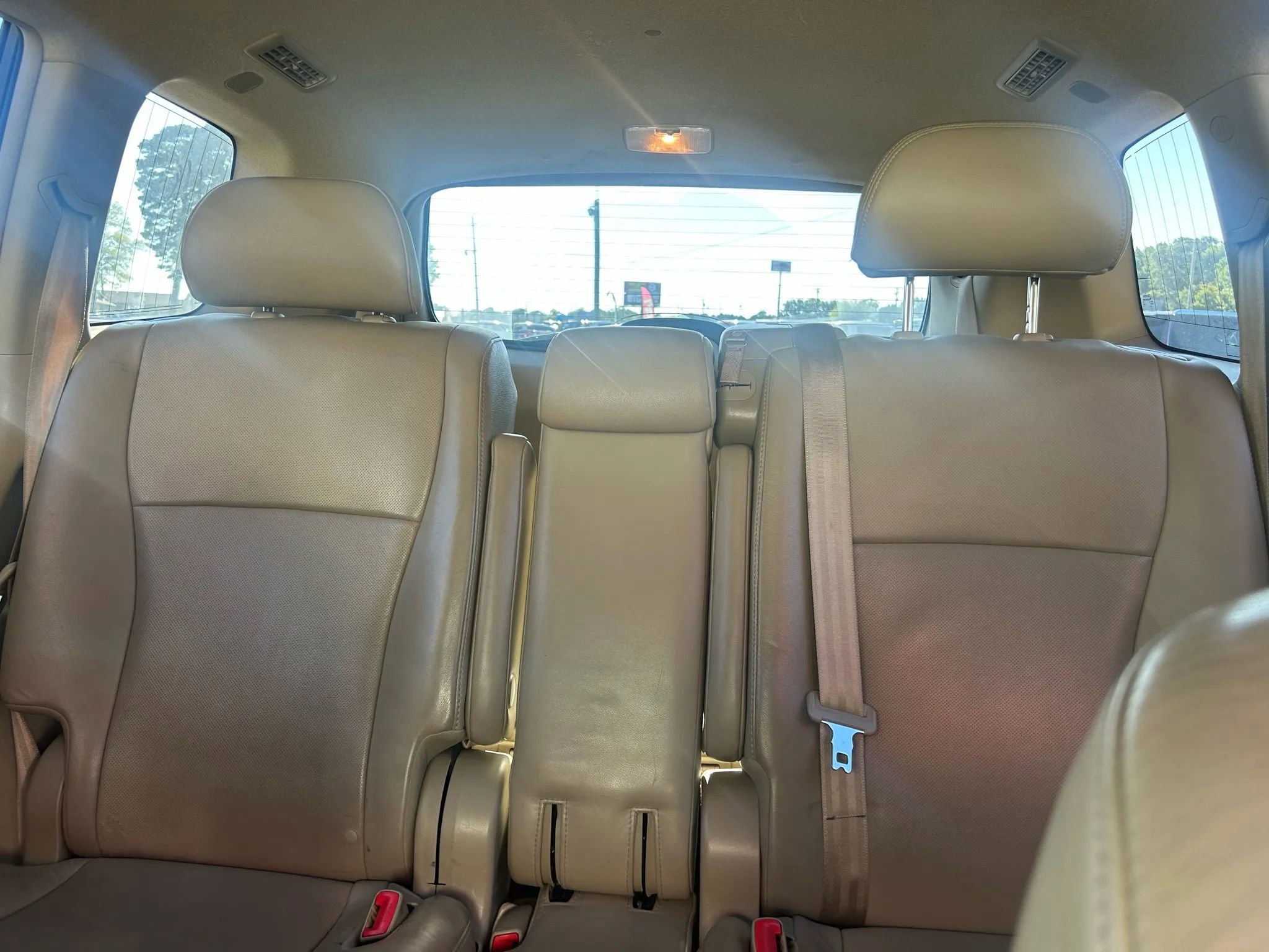 Used 2012 Toyota Highlander Limited image 12