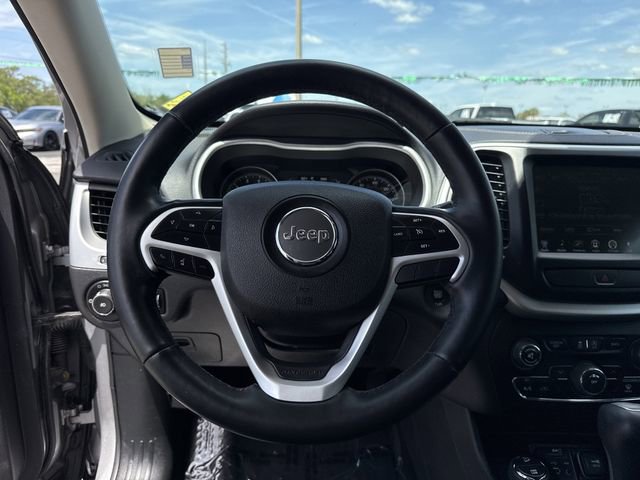 Used 2018 Jeep Cherokee Latitude Plus w/ Cold Weather Group image 36