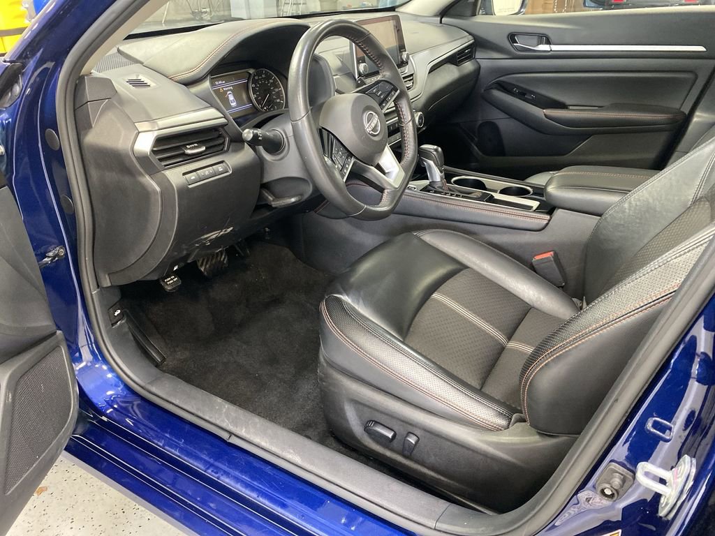 Used 2024 Nissan Altima 2.5 SR image 14