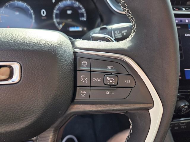 Used 2024 Jeep Grand Cherokee Limited w/ Black Appearance Package image 31